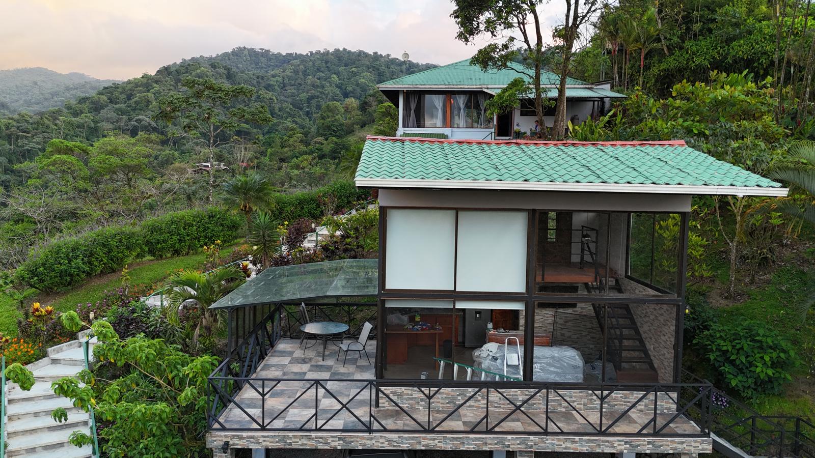 Hummingbird Suite